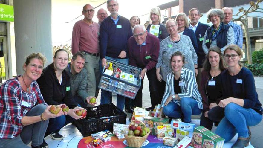 Aktive Lebensmittelretter aus dem Kreis Mettmann trafen sich in der  Verbraucherberatungsstelle Langenfeld. 