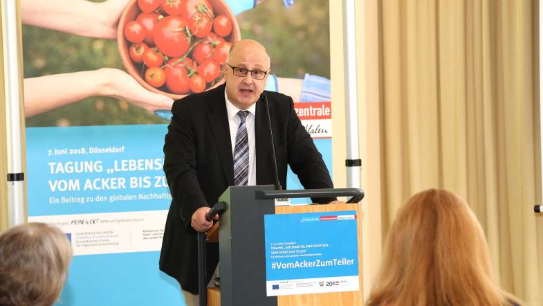 Michael Hülsenbusch am Rednerpult